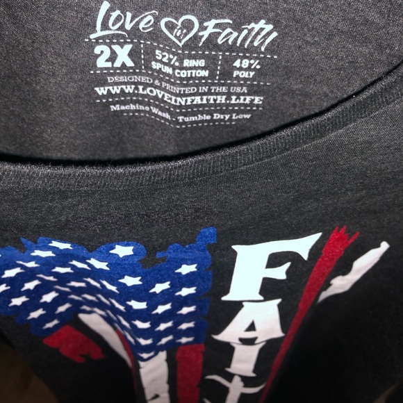 Graphic tee - Picture 3 of 6